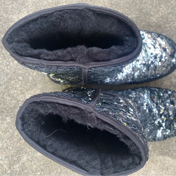 UGG | Australia Black & Silver Sequin Boots 7 - Picture 8 of 9